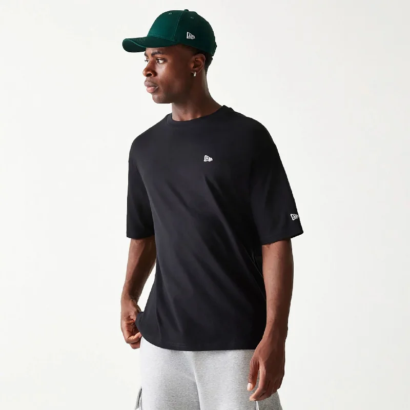 New Era Essential Black Oversized T-Shirt