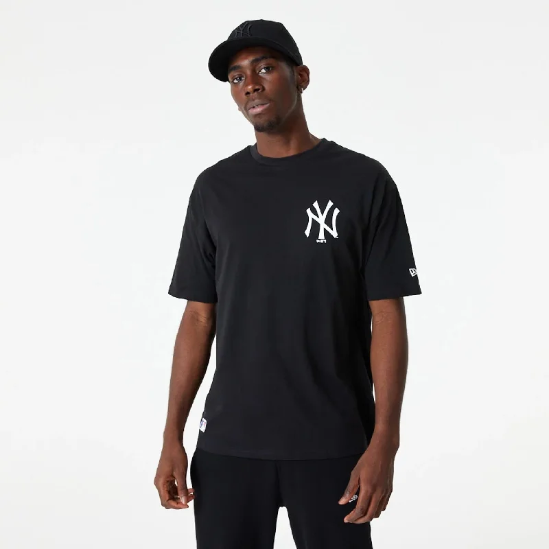 New York Yankees MLB Essential Black Oversized T-Shirt