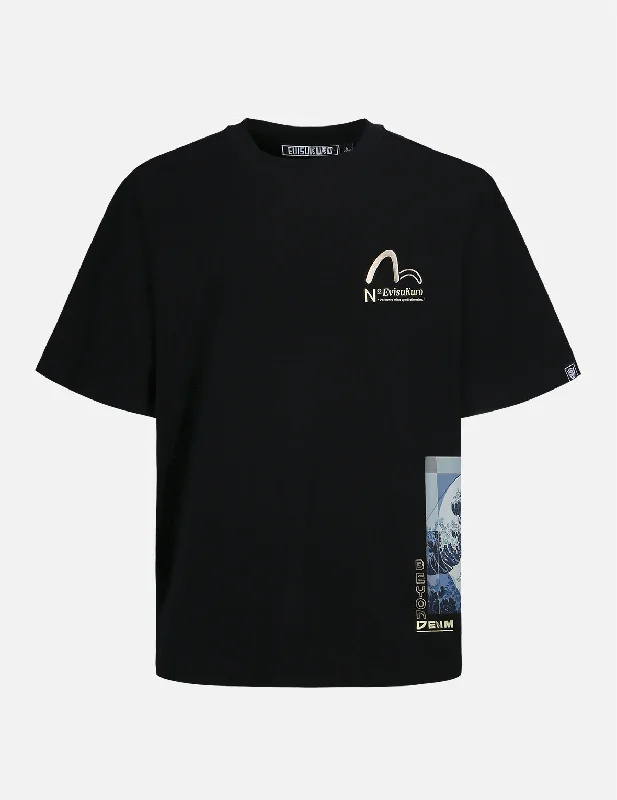 The Great Wave Motif and Logo Print T-Shirt