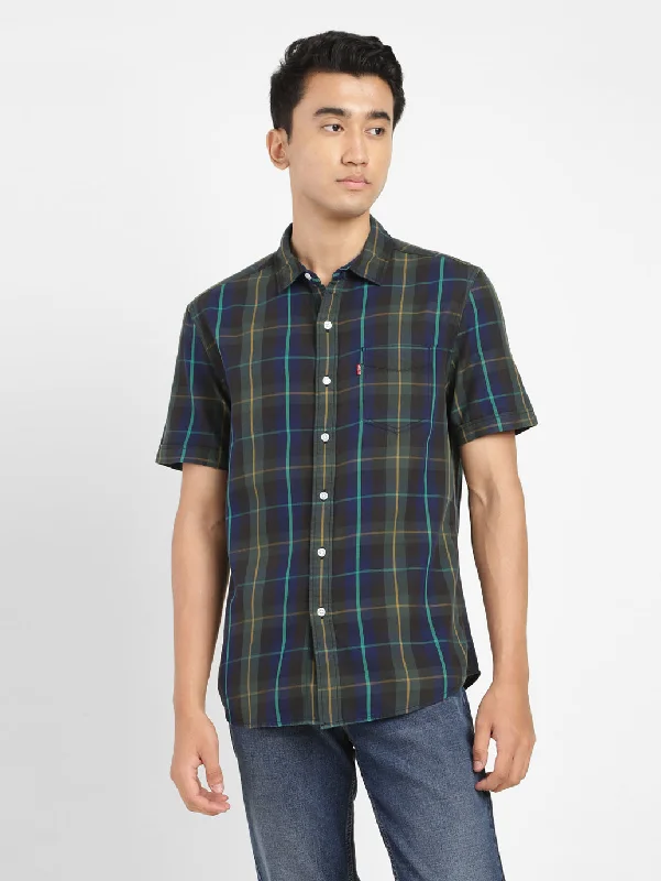 Men's Checkered Spread Collar Shirt